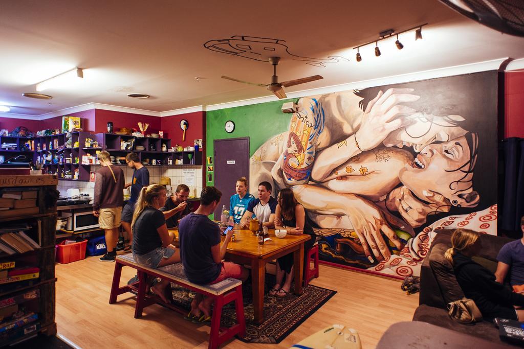 Beachside Backpackers พอร์ตแมคควอรี ภายนอก รูปภาพ